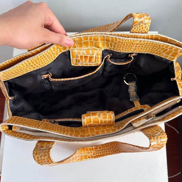 Monsac Italian Patent Leather Handbag Purse - Picture 2 of 5